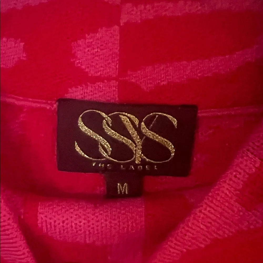 Women's Pink Leopard Sweater - Picture 2 of 7